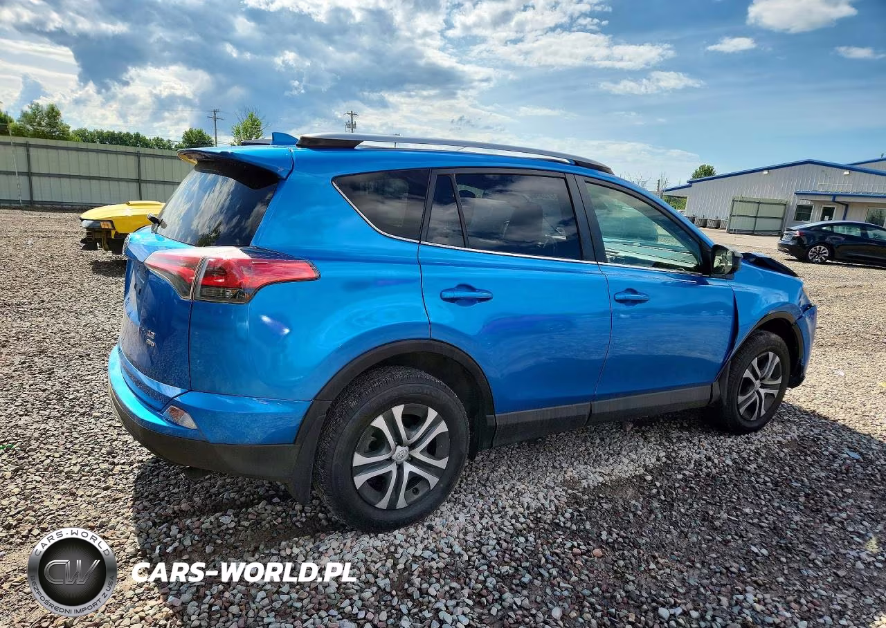 2018 Toyota Rav4 Le VIN:JTMBFREV4JJ257061 - 3