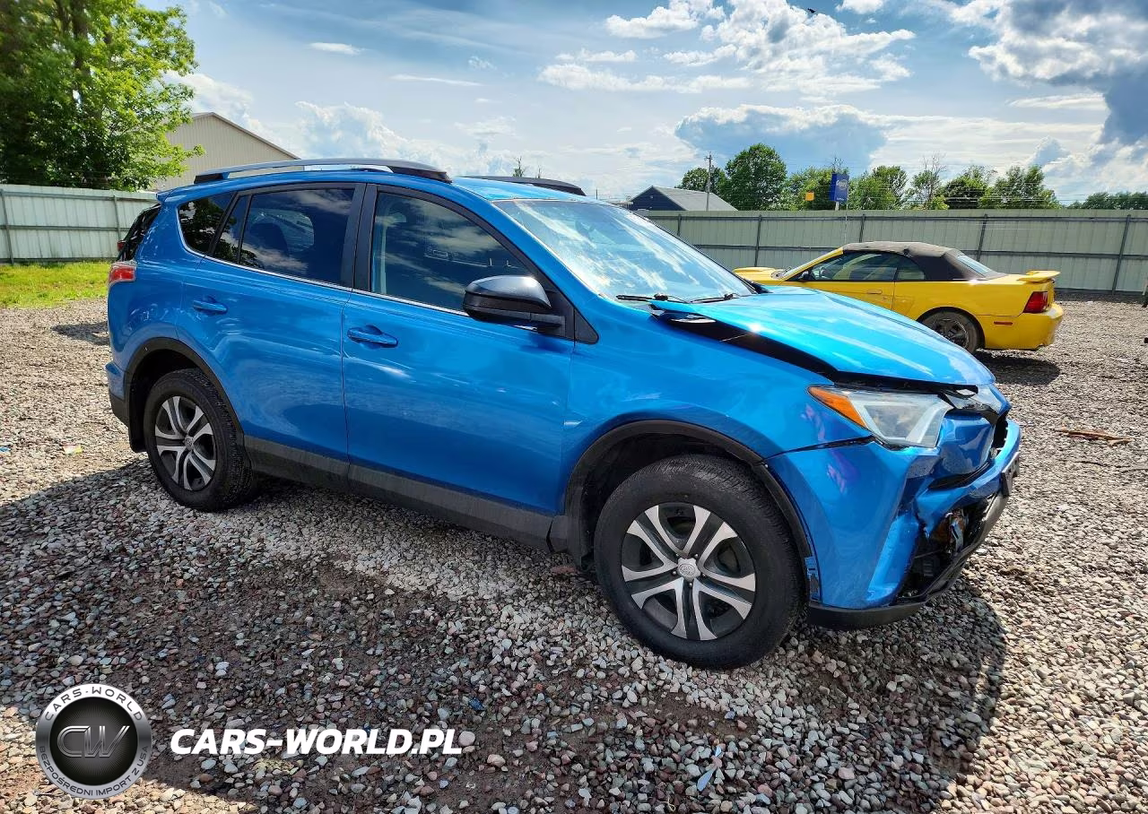 2018 Toyota Rav4 Le VIN:JTMBFREV4JJ257061 - 4