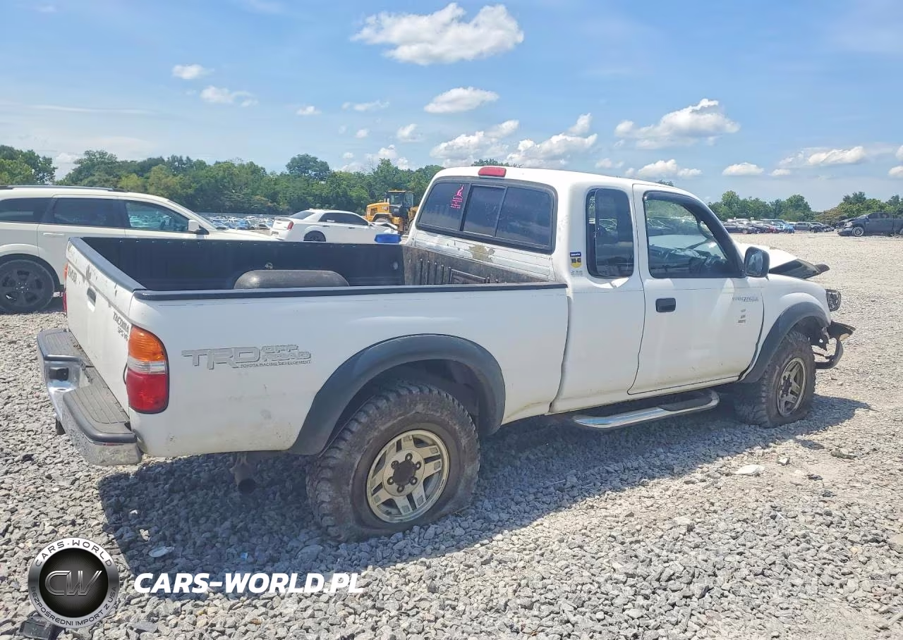 2002 Toyota Tacoma Xtracab VIN:5TEWN72N22Z880764 - 3