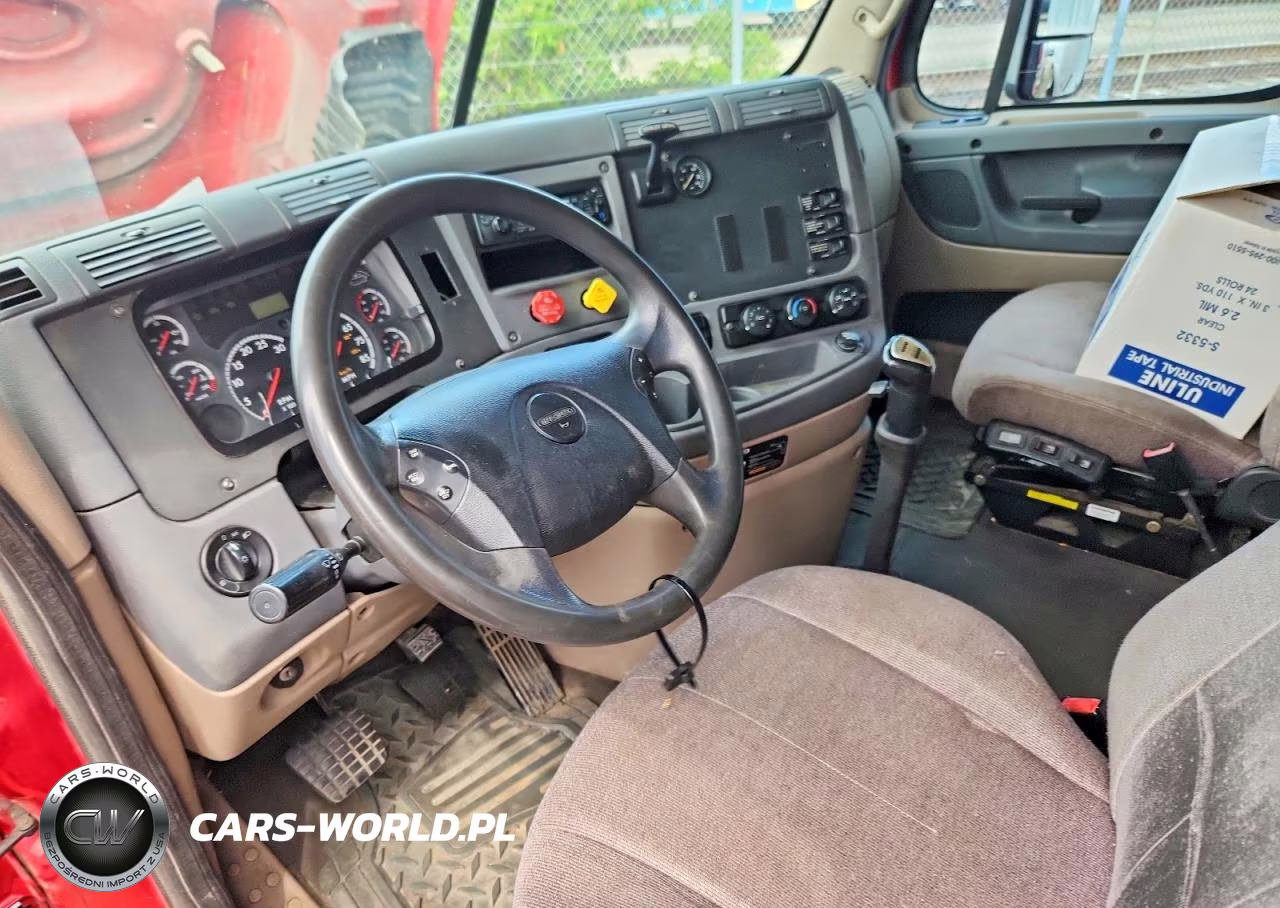 2013 Freightliner Cascadia Semi Truck VIN:3AKJGLDR9DSFF2168 - 5