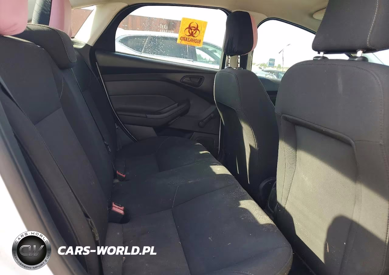 2016 Ford Focus S VIN:1FADP3E29GL294697 - 10