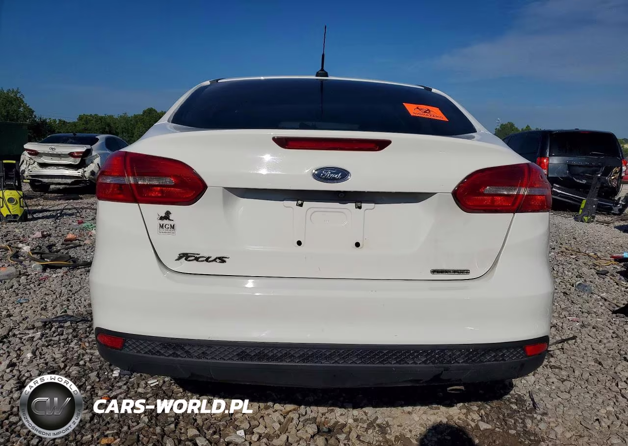 2016 Ford Focus S VIN:1FADP3E29GL294697 - 6