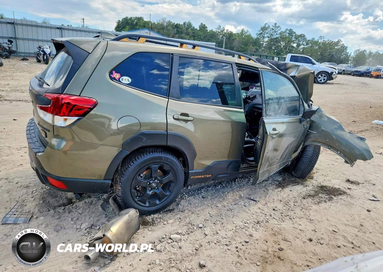 2023 Subaru Forester Wilderness VIN:JF2SKAMC5PH452553 - 3