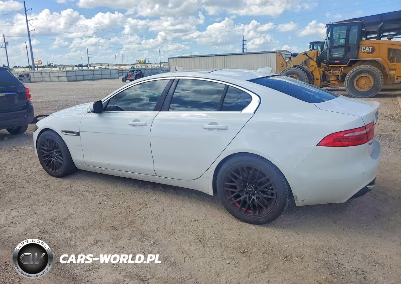 2017 Jaguar Xe Prestige VIN:SAJAE4BG0HA960627 - 2