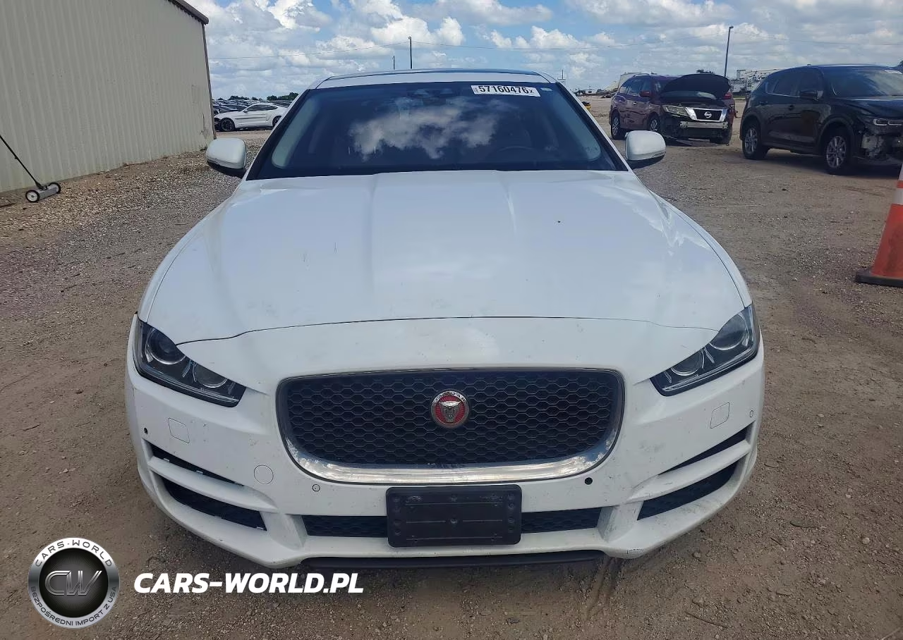 2017 Jaguar Xe Prestige VIN:SAJAE4BG0HA960627 - 5