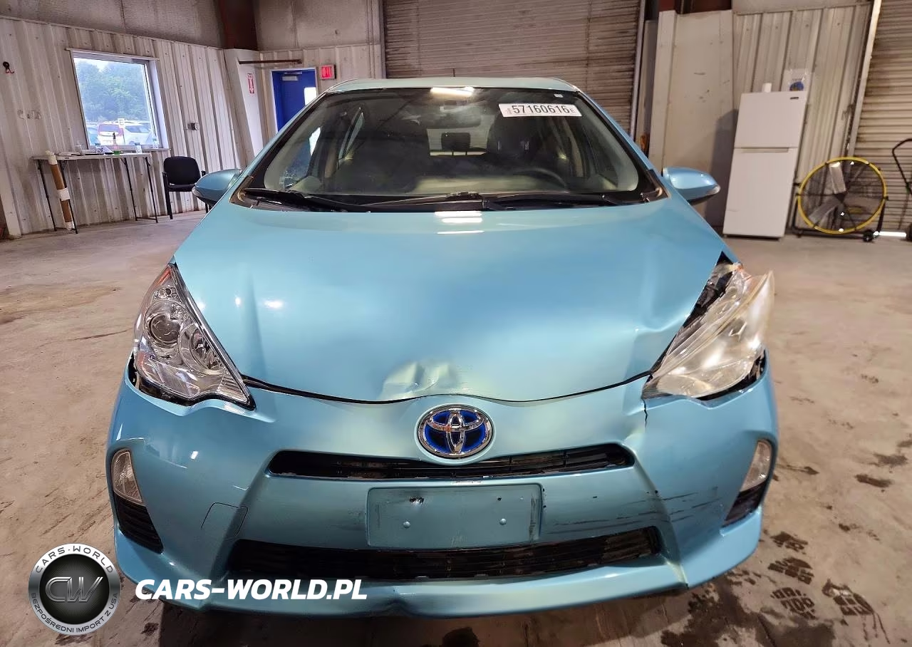 2013 Toyota Prius C Two VIN:JTDKDTB38D1050750 - 5