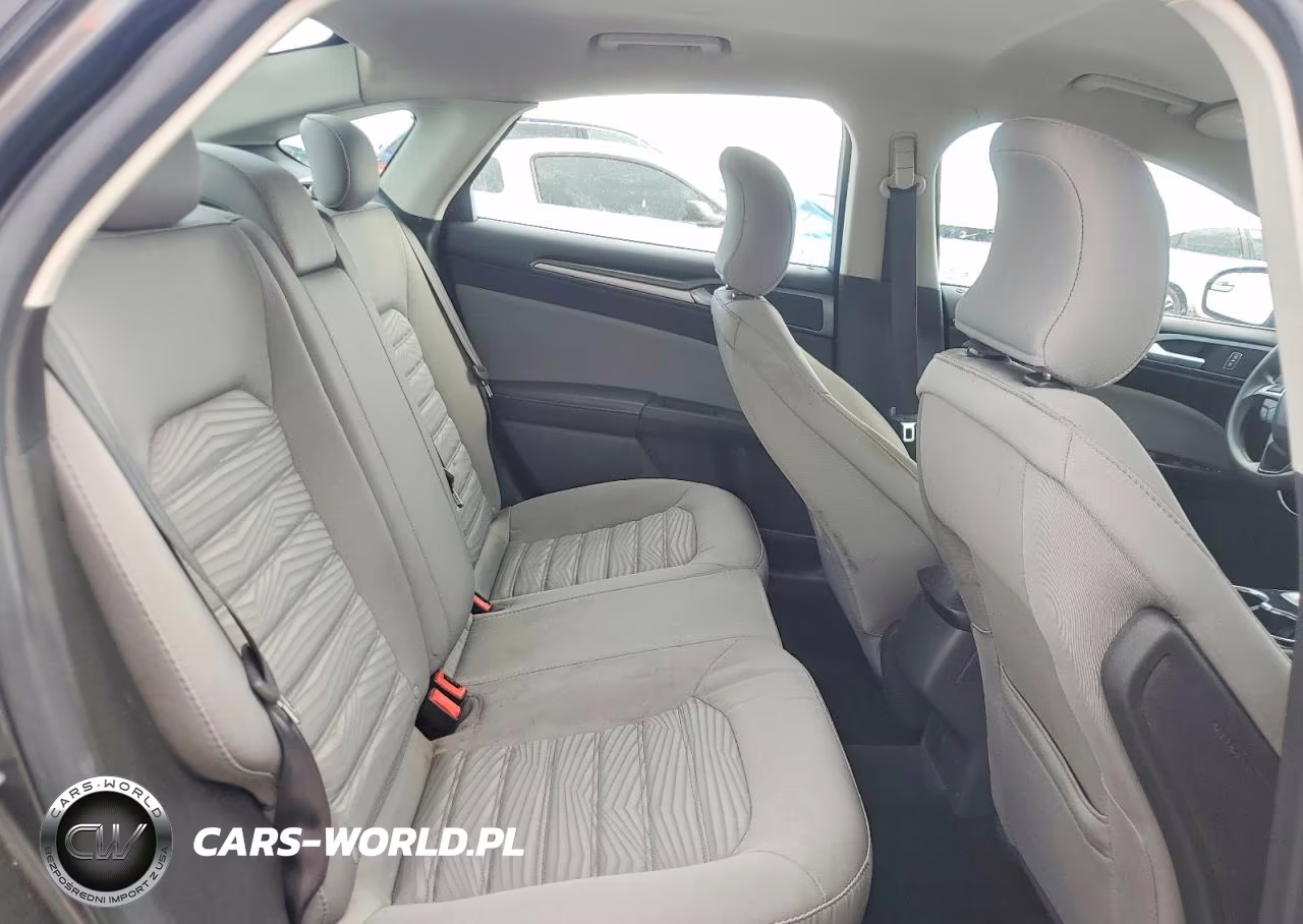 2016 Ford Fusion S VIN:3FA6P0G70GR189029 - 10