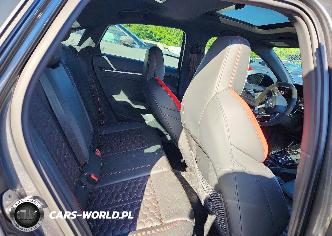 2024 Audi Rs3 VIN:WUAG4DGY4RA911402 - 10