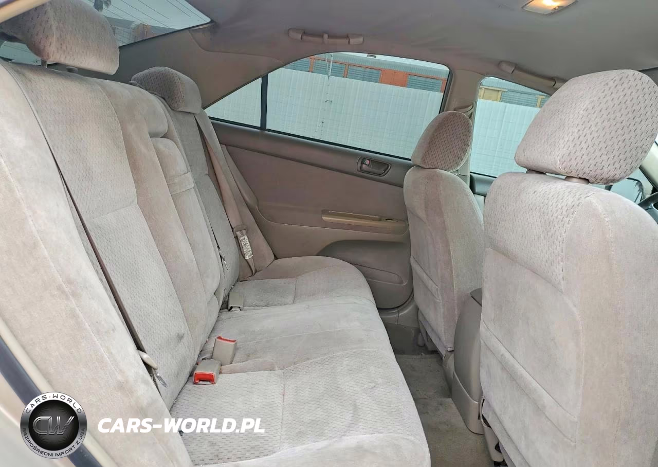 2003 Toyota Camry Le VIN:4T1BE32K33U759177 - 10