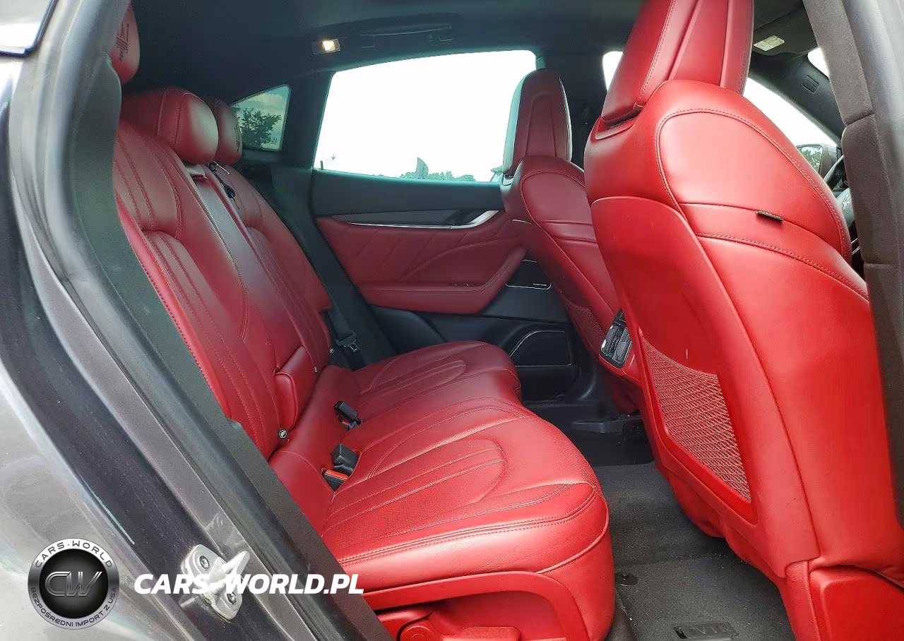 2019 Maserati Levante Sport VIN:ZN661XUS1KX318620 - 11
