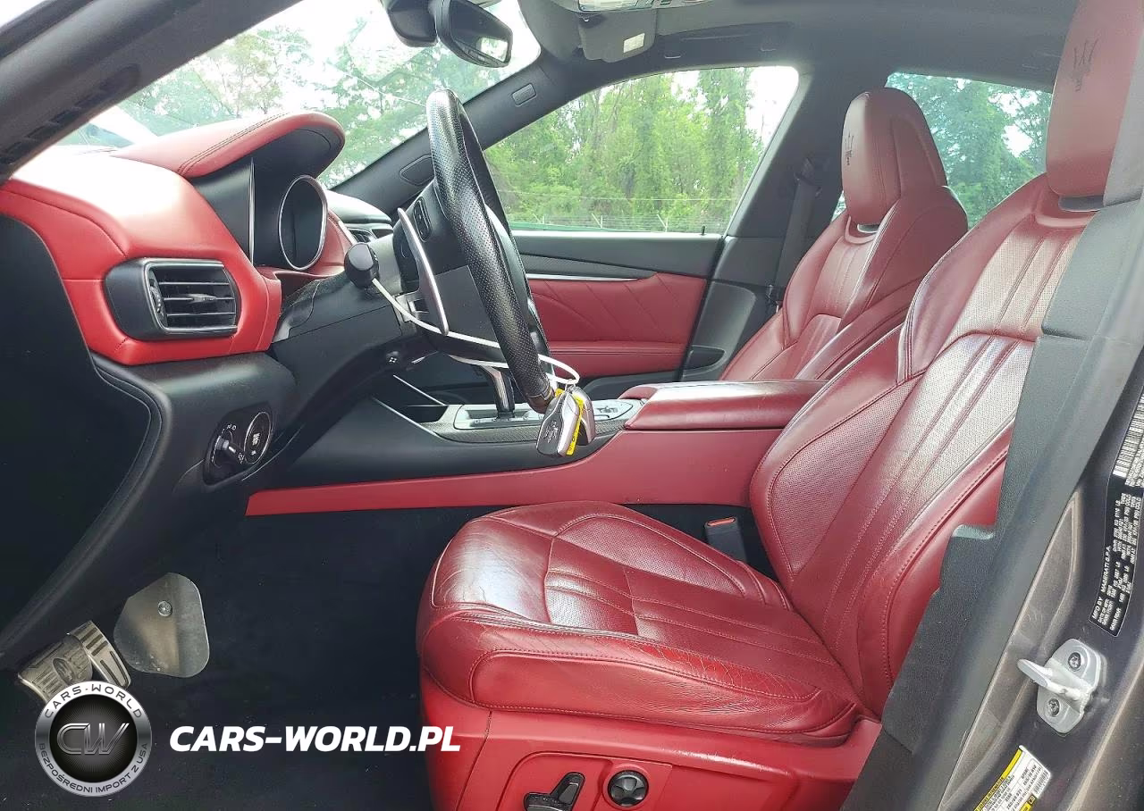 2019 Maserati Levante Sport VIN:ZN661XUS1KX318620 - 7