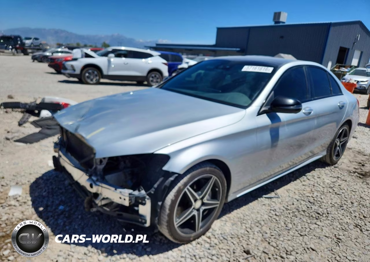 2016 Mercedes-Benz C 300 4Matic – zdjęcie 1 z 13