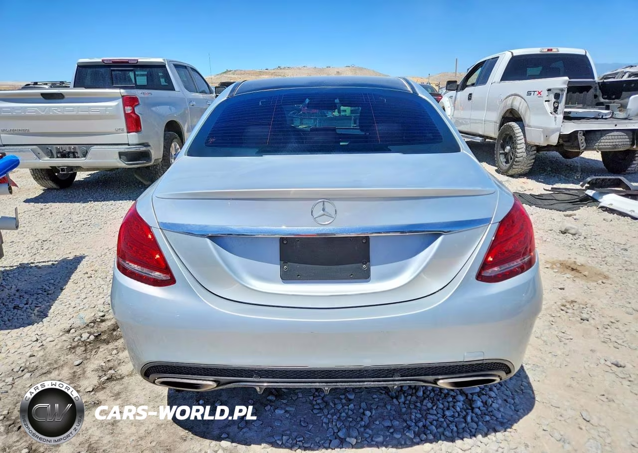 2016 Mercedes-Benz C 300 4Matic VIN:55SWF4KB0GU153499 - 6
