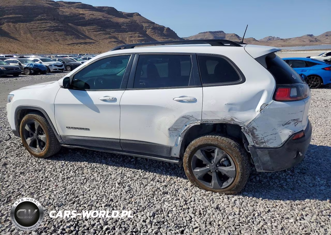 2019 Jeep Cherokee Latitude Plus VIN:1C4PJLLB4KD479089 - 2