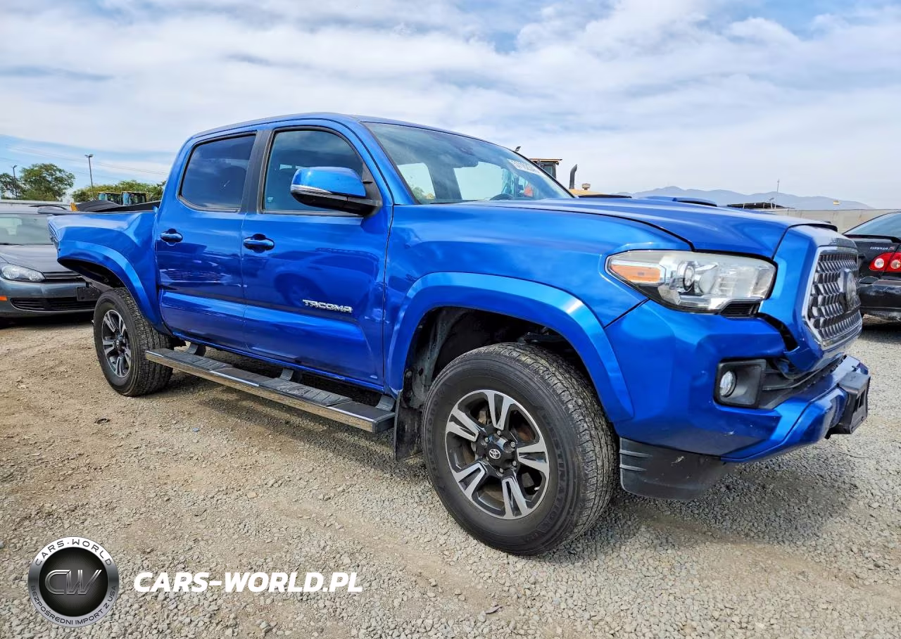 2018 Toyota Tacoma Trd Sport VIN:3TMAZ5CN7JM072357 - 4