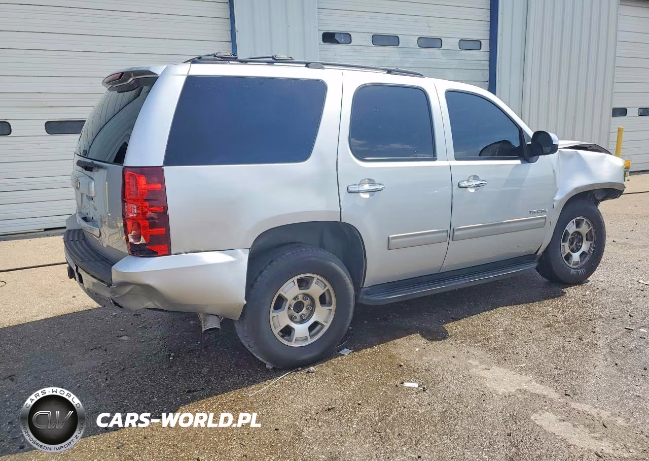 2013 Chevrolet Tahoe C1500 Ls VIN:1GNSCAE02DR369112 - 3