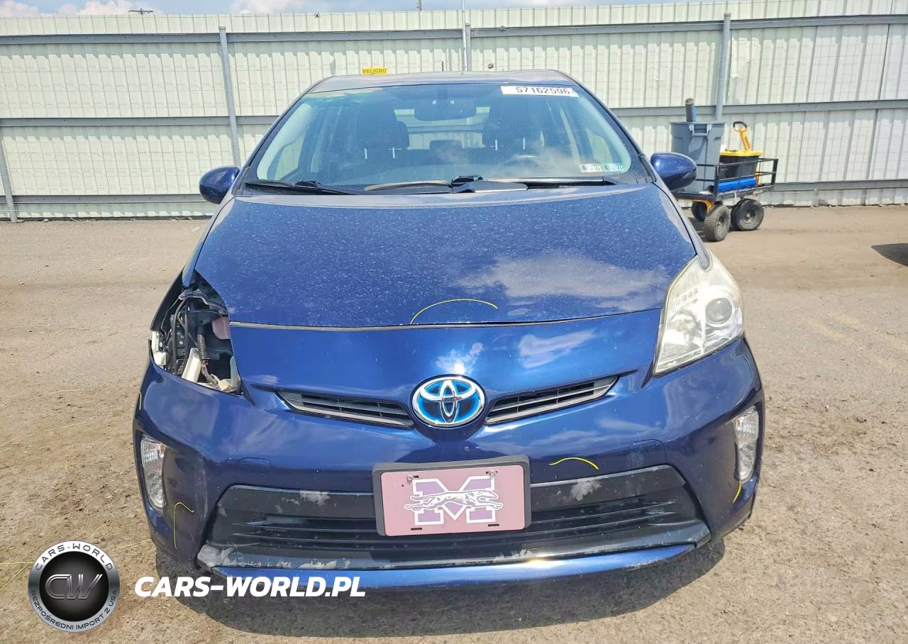2014 Toyota Prius Four VIN:JTDKN3DU9E0387857 - 5