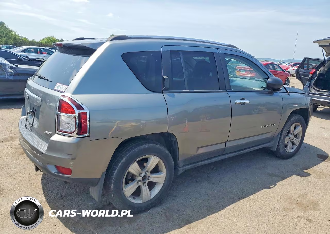 2014 Jeep Compass Sport VIN:1C4NJDBBXED567664 - 3