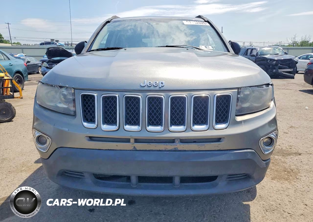 2014 Jeep Compass Sport VIN:1C4NJDBBXED567664 - 5