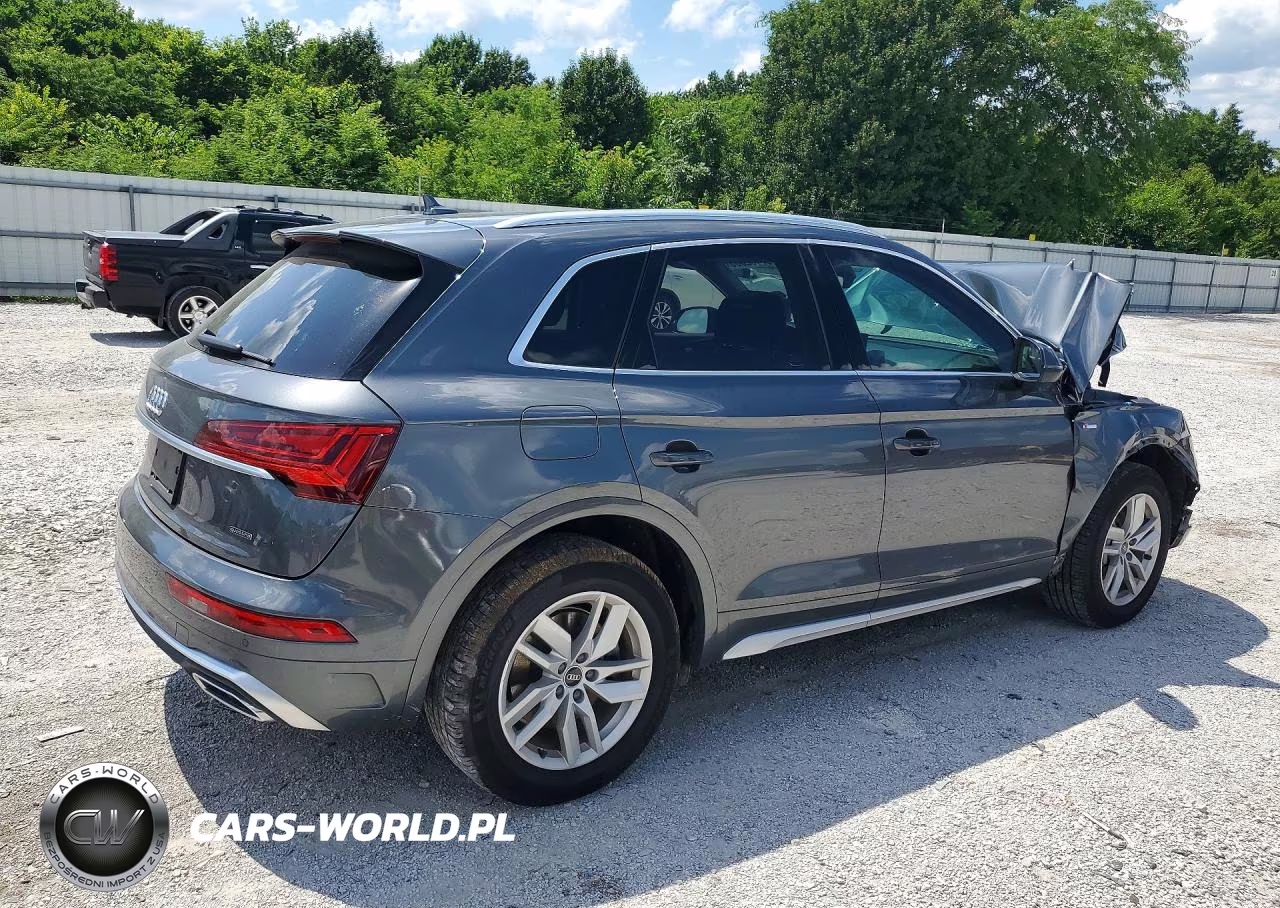 2022 Audi Q5 Premium 45 VIN:WA1GAAFYXN2026268 - 3