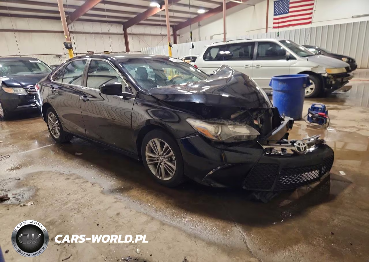 2016 Toyota Camry Se VIN:4T1BF1FK3GU212539 - 4