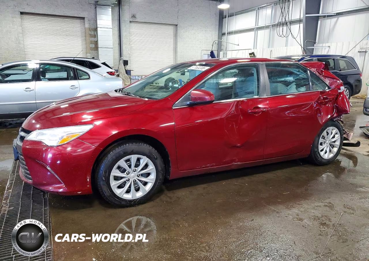 2017 Toyota Camry Le – zdjęcie 1 z 13
