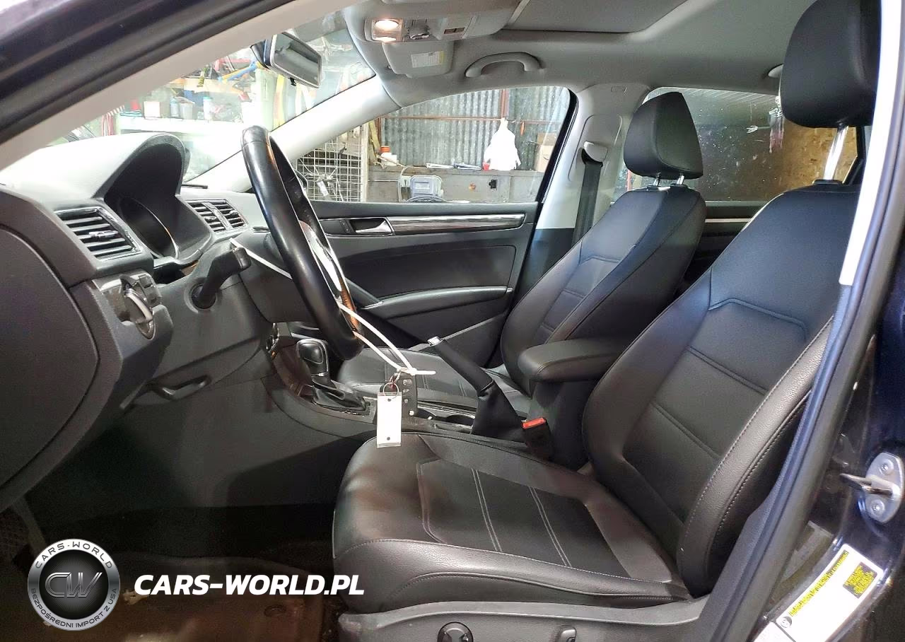 2017 Volkswagen Passat Se VIN:1VWBT7A38HC040013 - 7