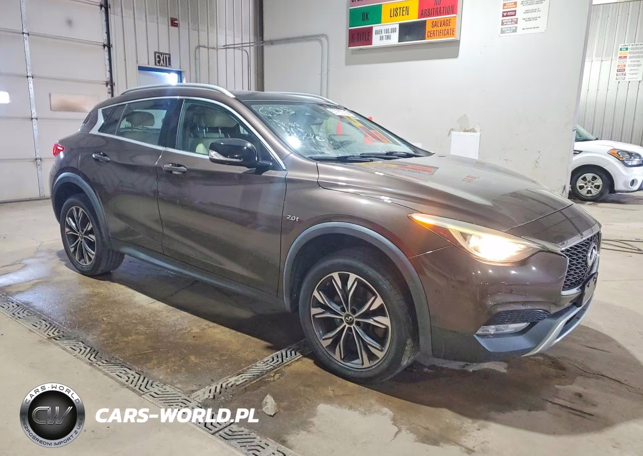 2018 Infiniti Qx30 Premium VIN:SJKCH5CR8JA045273 - 4
