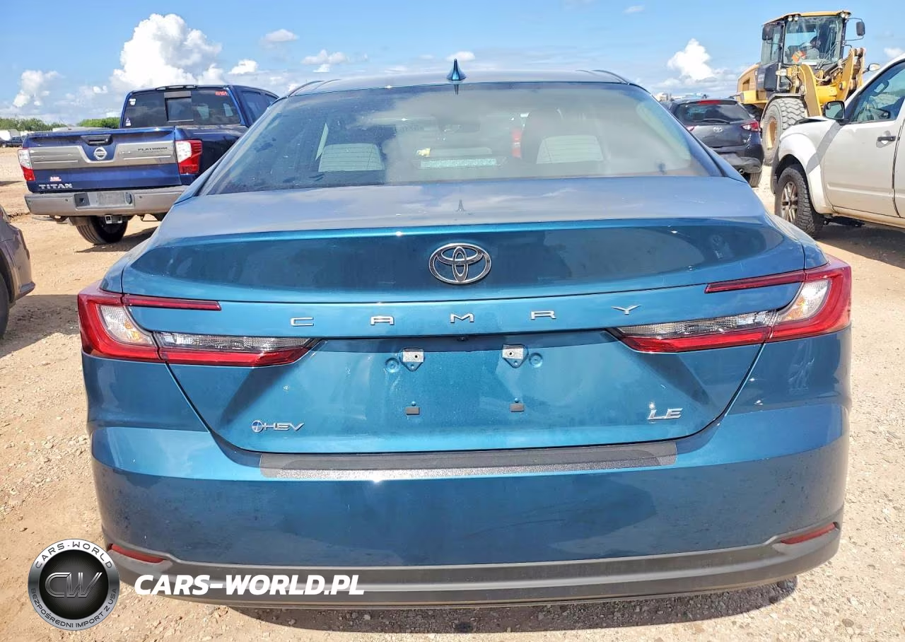 2026 Toyota Camry Le VIN:4T1DAACK3TU268535 - 6