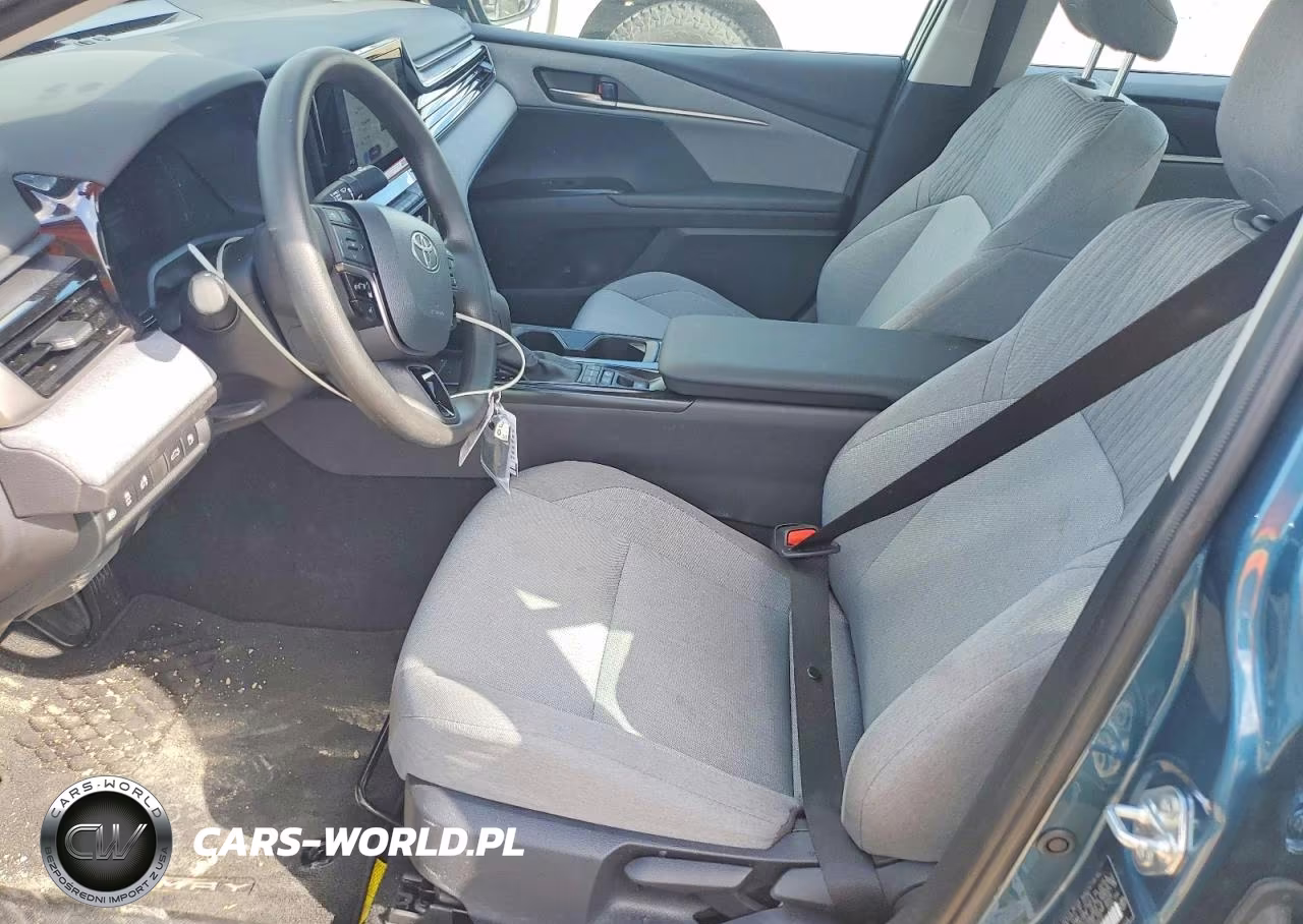 2026 Toyota Camry Le VIN:4T1DAACK3TU268535 - 7