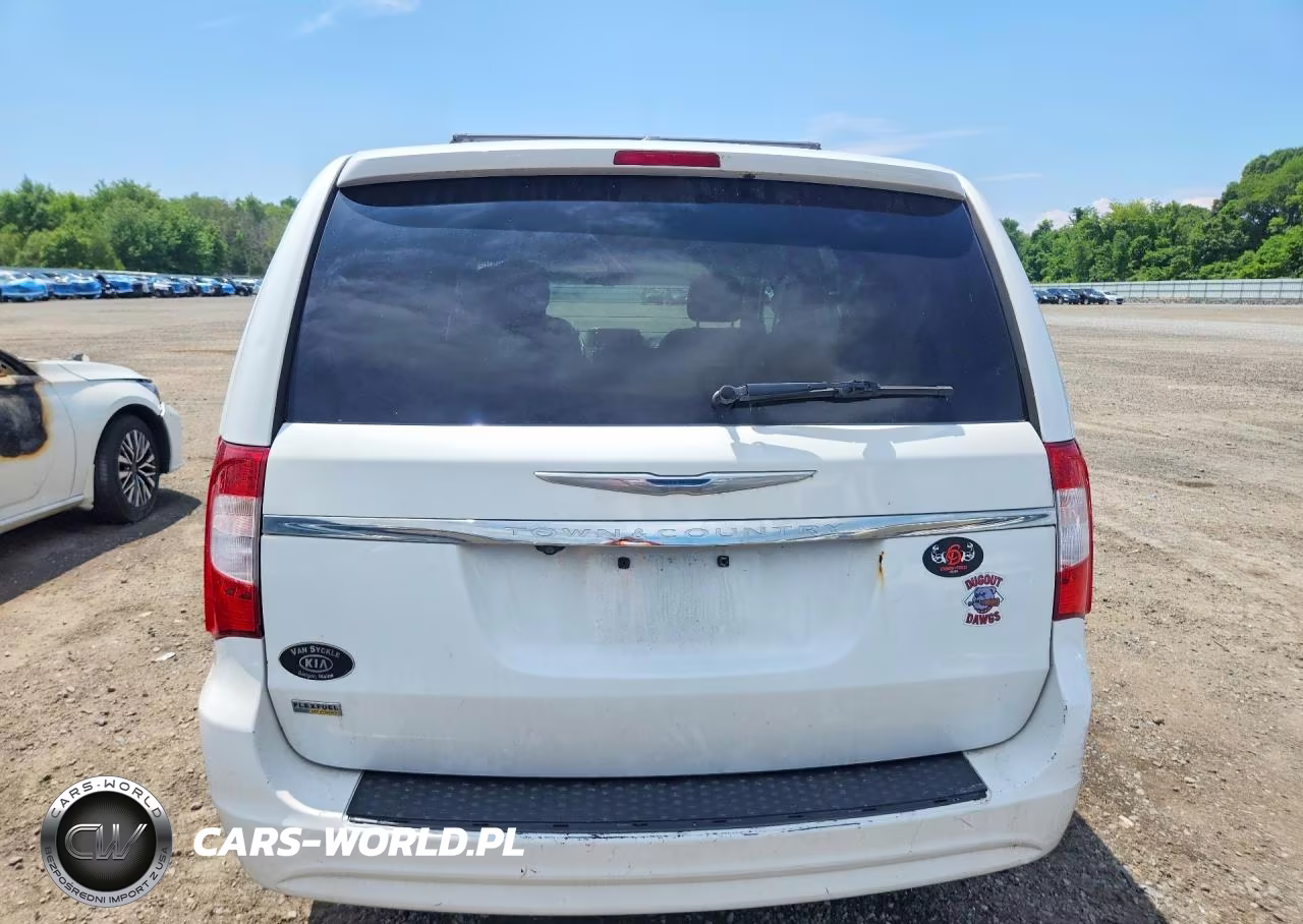 2014 Chrysler Town & Country Touring VIN:2C4RC1BG6ER317499 - 6
