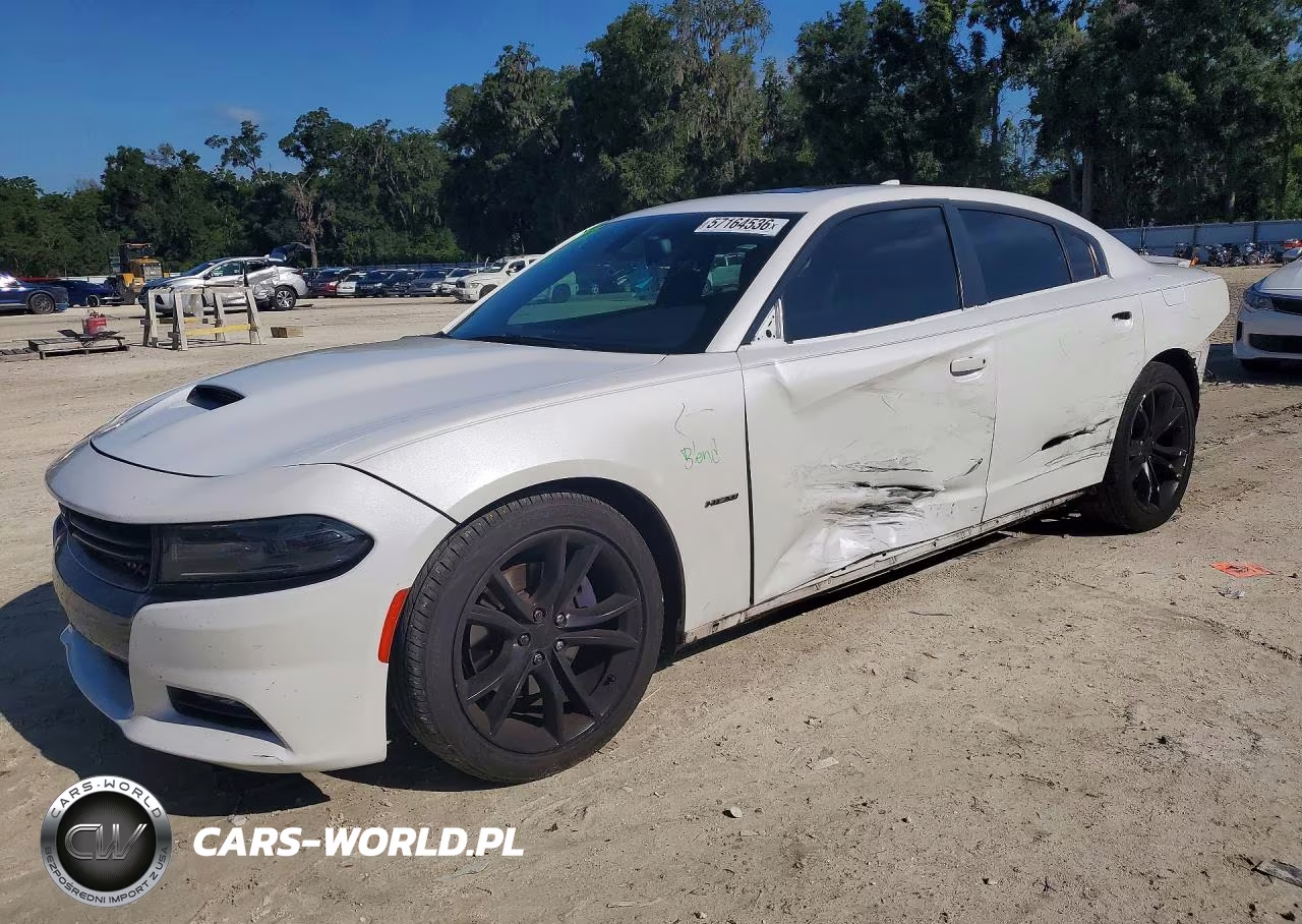 2015 Dodge Charger R – zdjęcie 1 z 13