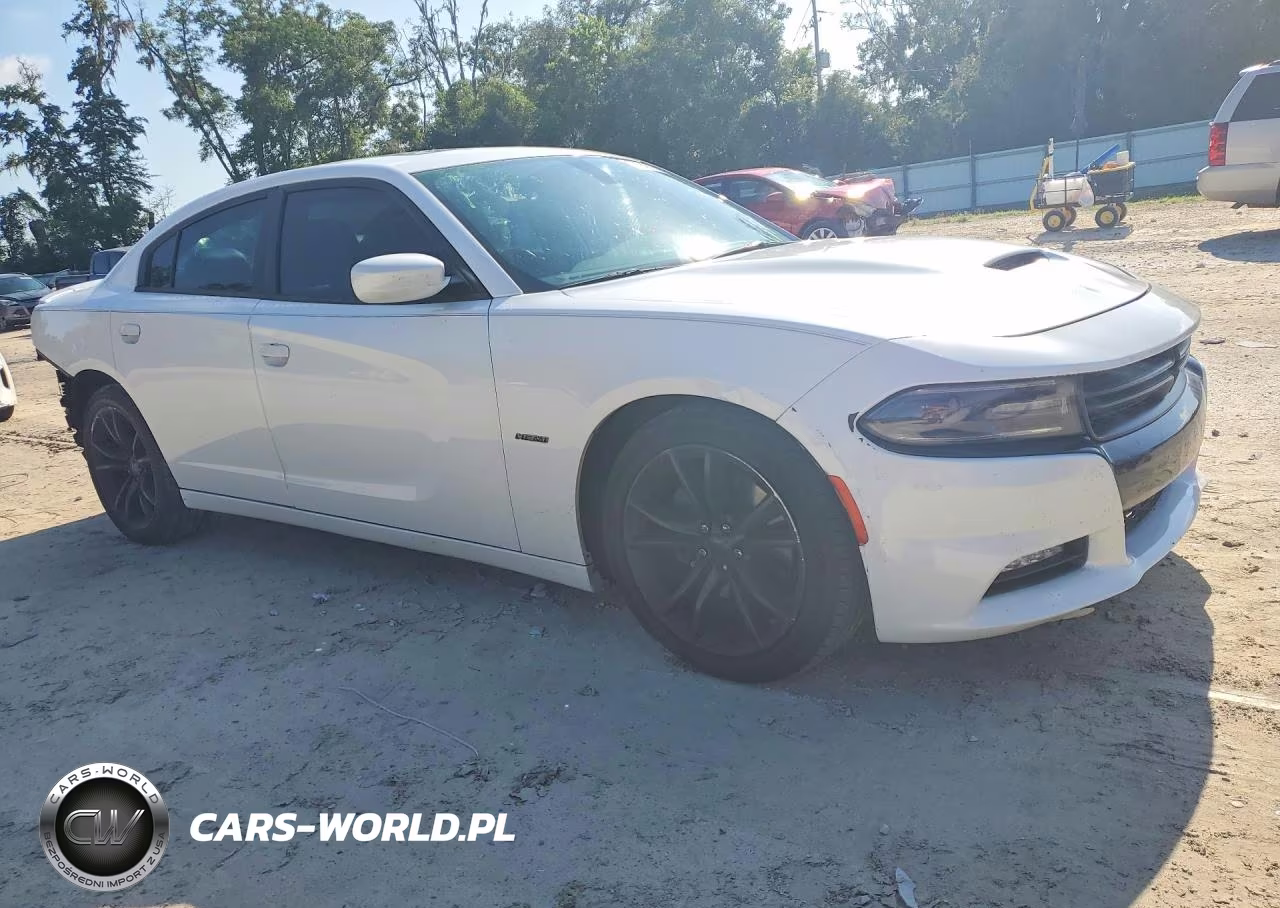 2015 Dodge Charger R VIN:2C3CDXCTXFH895831 - 4