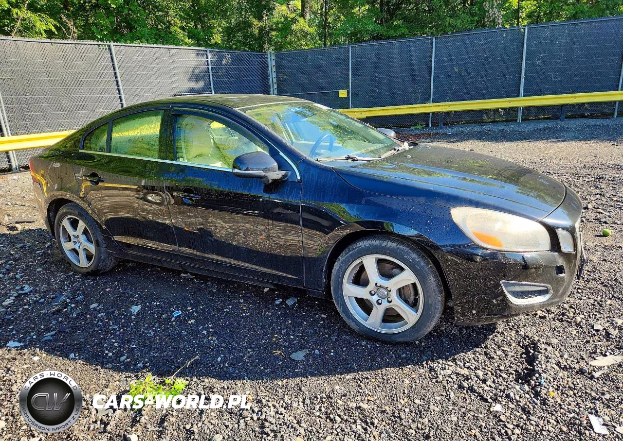 2013 Volvo S60 T5 VIN:YV1612FH3D2209267 - 4