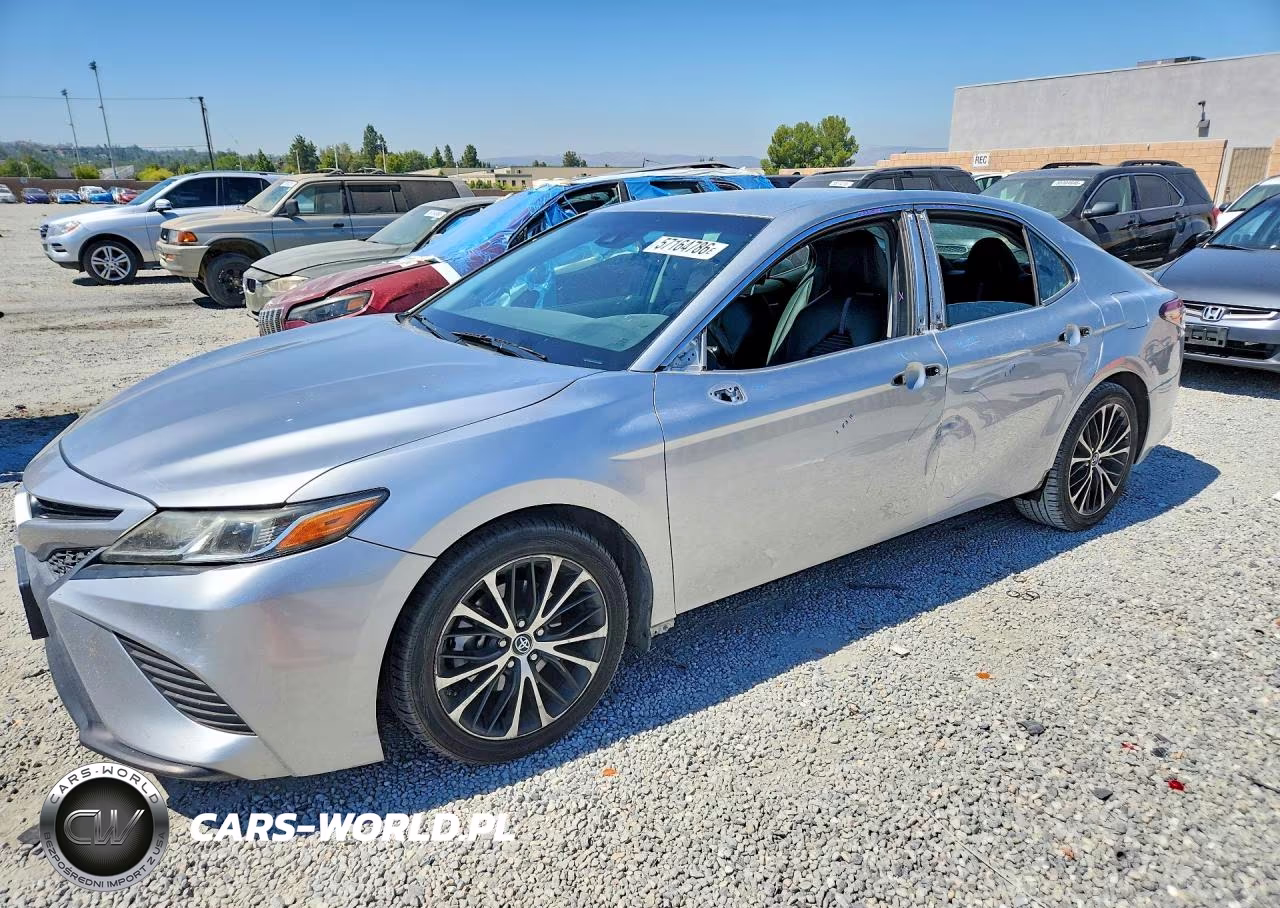 2018 Toyota Camry Se – zdjęcie 1 z 13