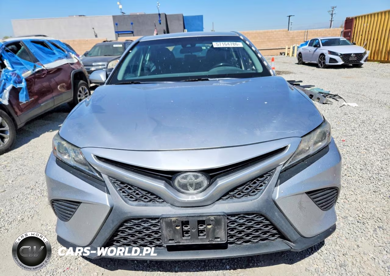 2018 Toyota Camry Se VIN:4T1B11HK7JU611747 - 5