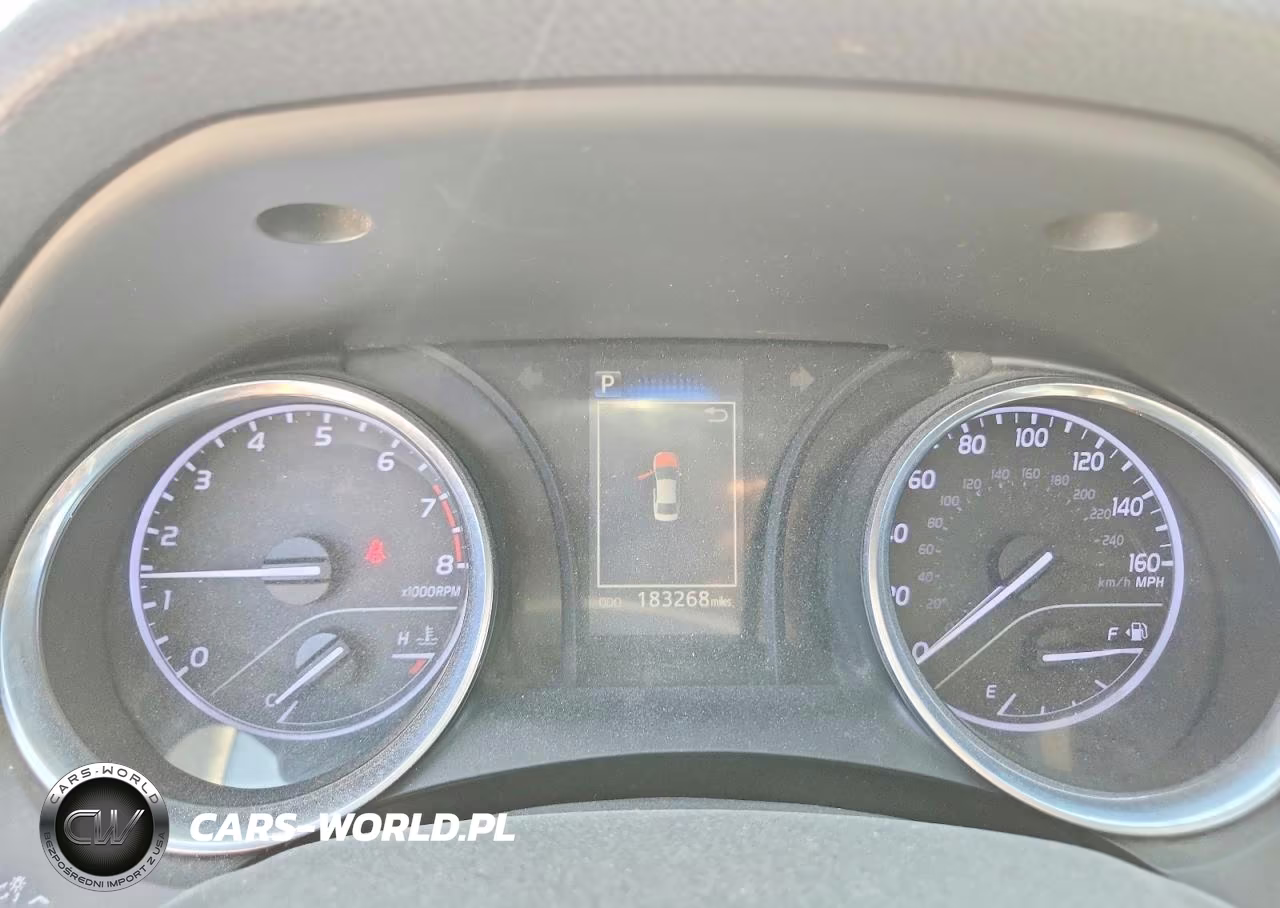 2018 Toyota Camry Se VIN:4T1B11HK7JU611747 - 9