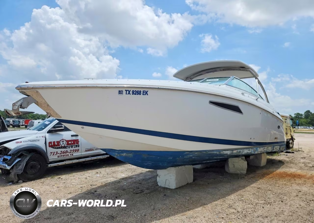 2013 Cobalt Boat VIN:FGE36003H213 - 2