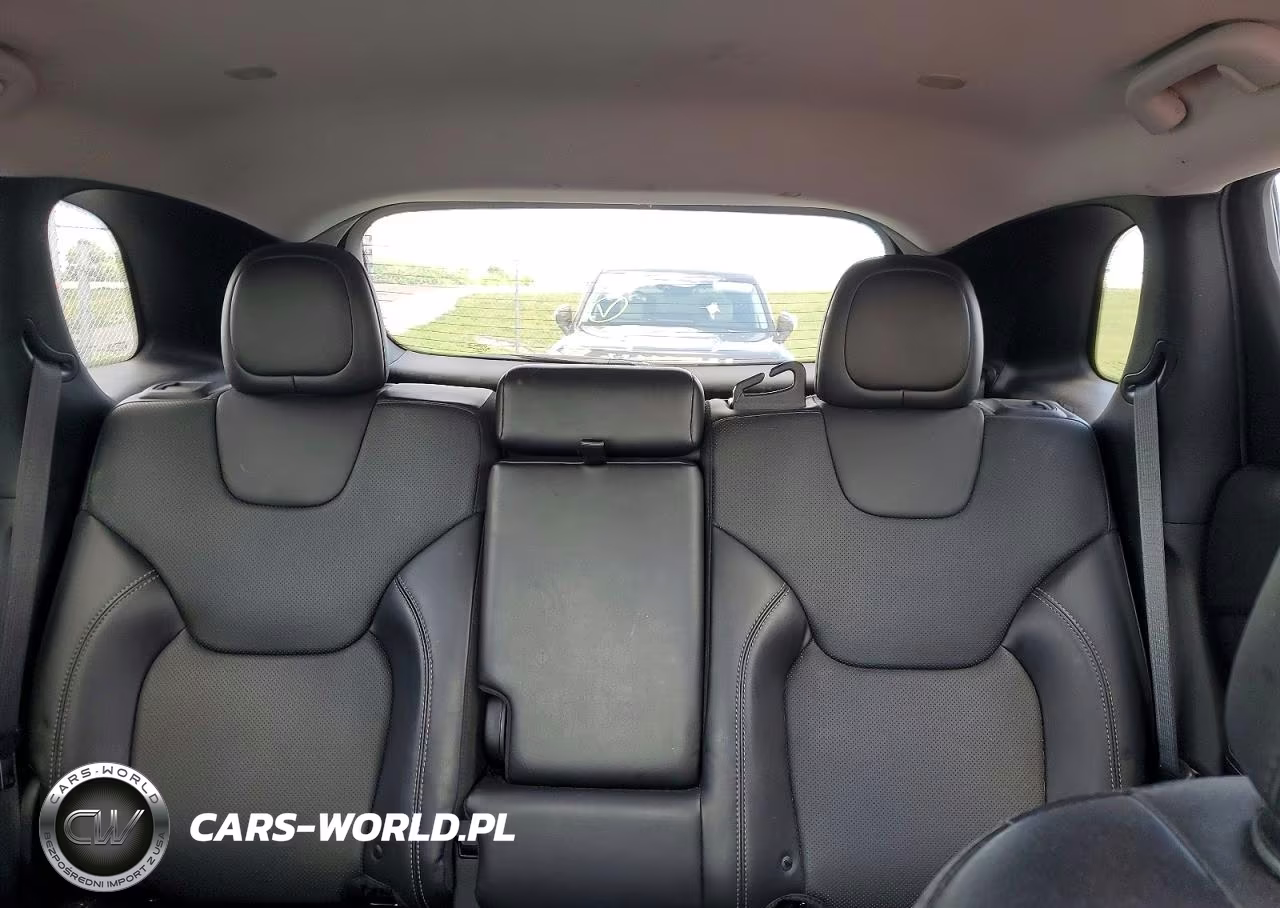2019 Jeep Cherokee Limited VIN:1C4PJMDN4KD402446 - 10