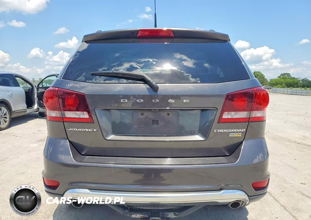 2019 Dodge Journey Crossroad VIN:3C4PDCGG2KT803664 - 6