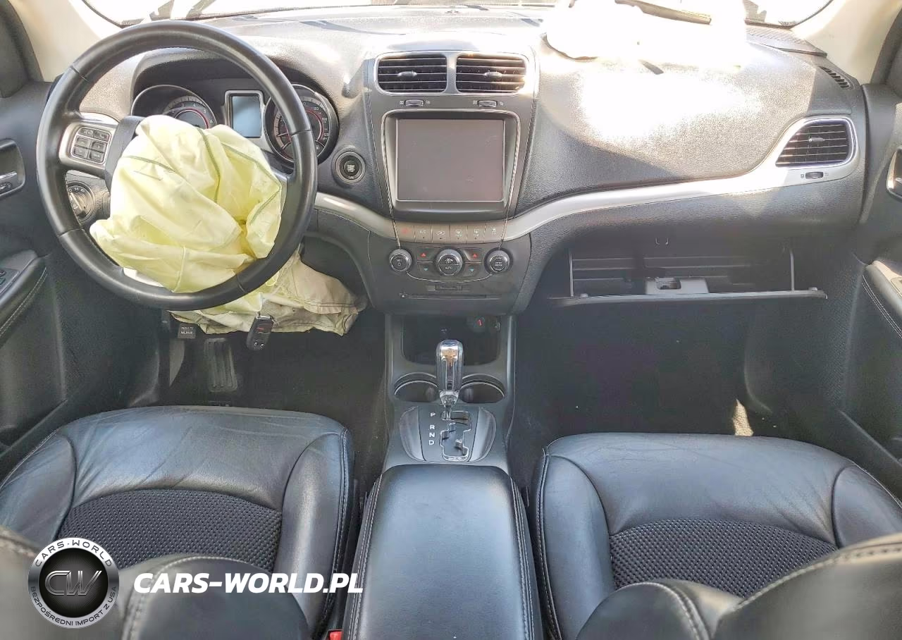 2019 Dodge Journey Crossroad VIN:3C4PDCGG2KT803664 - 8