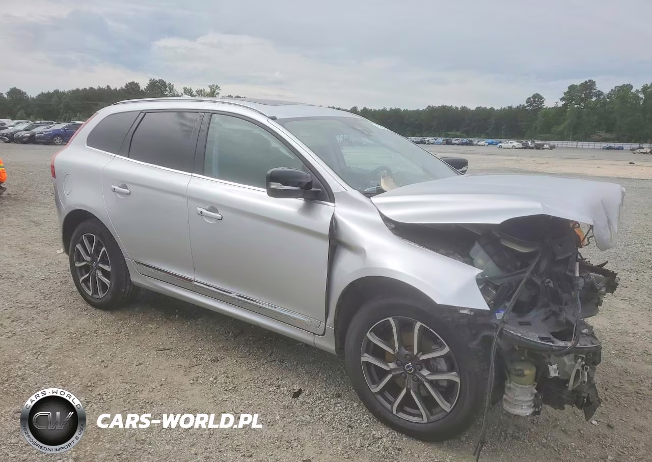 2017 Volvo Xc60 T6 Dynamic VIN:YV449MRR2H2131685 - 4