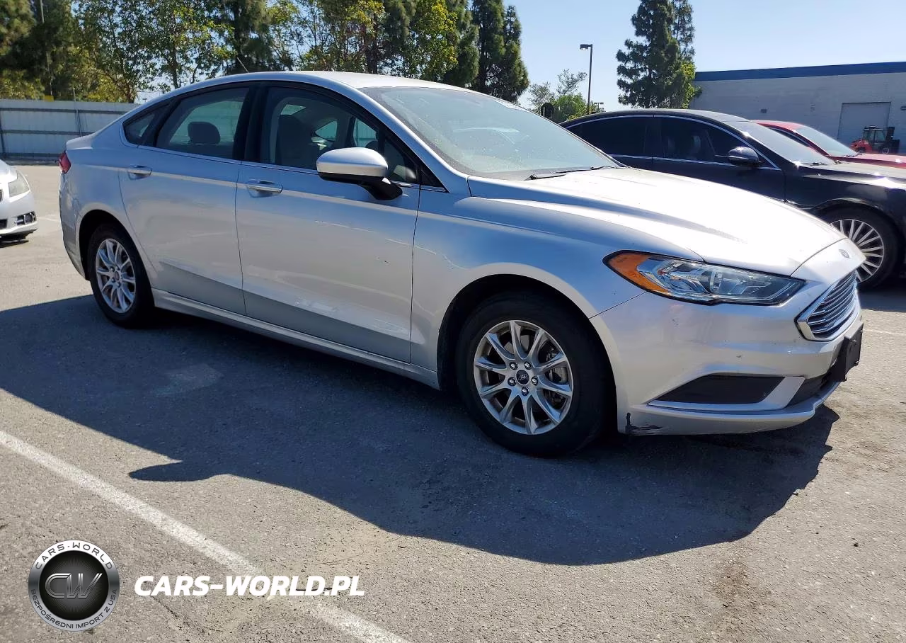 2017 Ford Fusion S VIN:3FA6P0G76HR294000 - 4