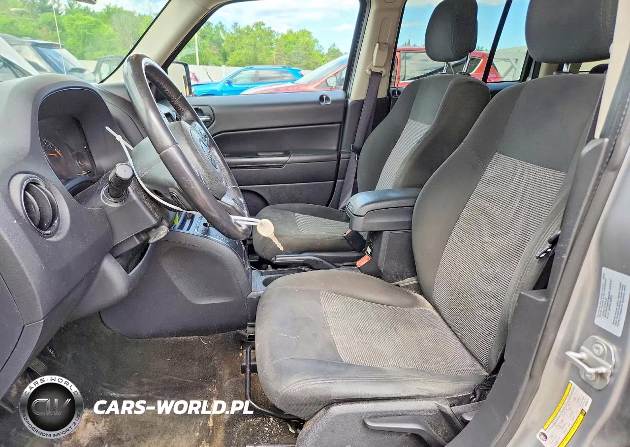 2017 Jeep Patriot Latitude VIN:1C4NJPFB5HD183713 - 7