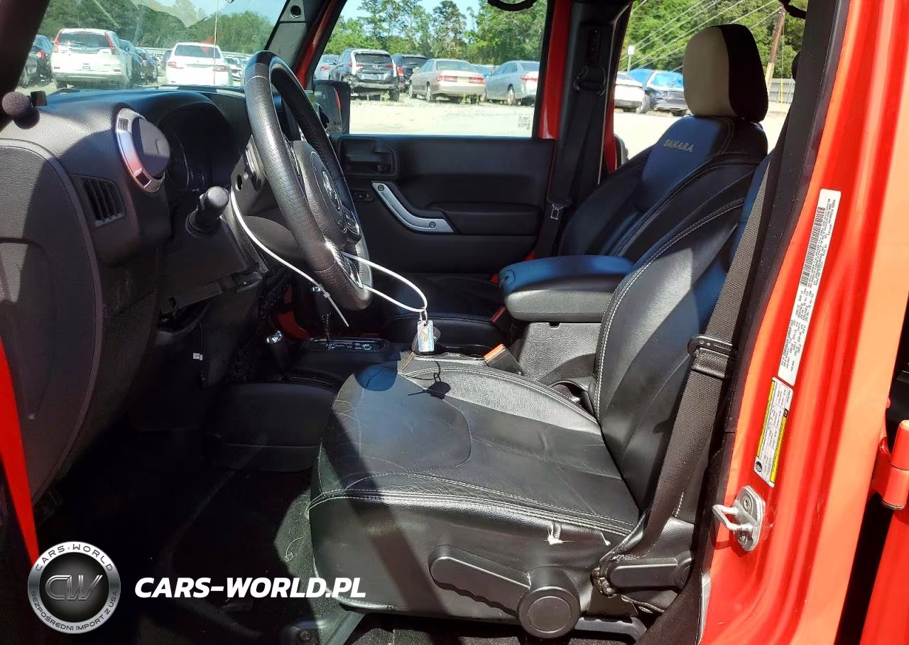 2013 Jeep Wrangler Unlimited Sahara VIN:1C4BJWEG6DL667058 - 7