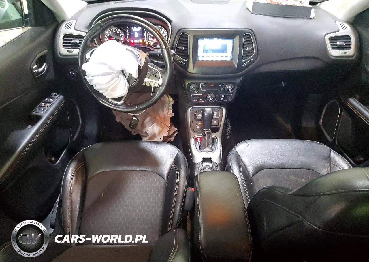 2020 Jeep Compass Latitude VIN:3C4NJDBB4LT158227 - 8