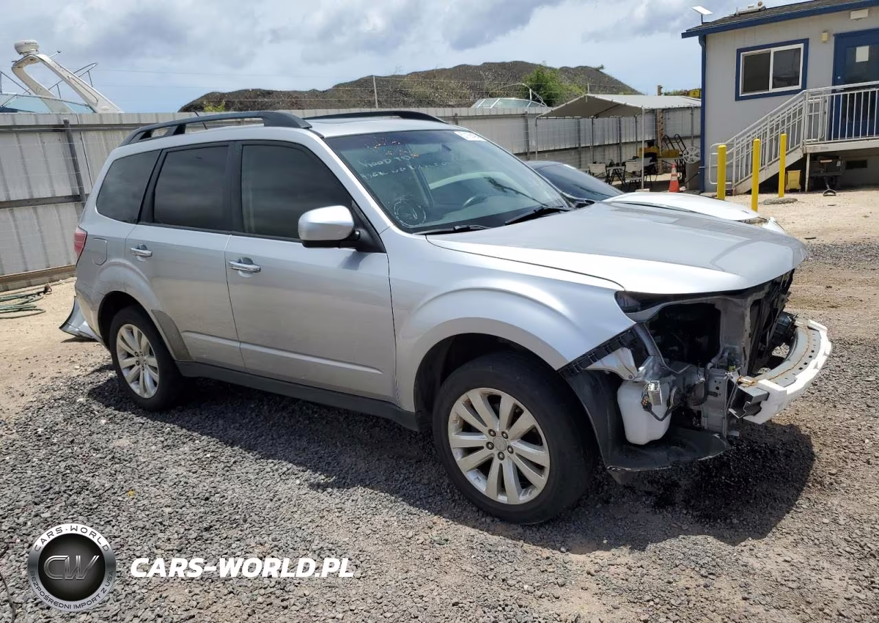 2012 Subaru Forester 2.5X Premium VIN:JF2SHBCC5CH460863 - 4