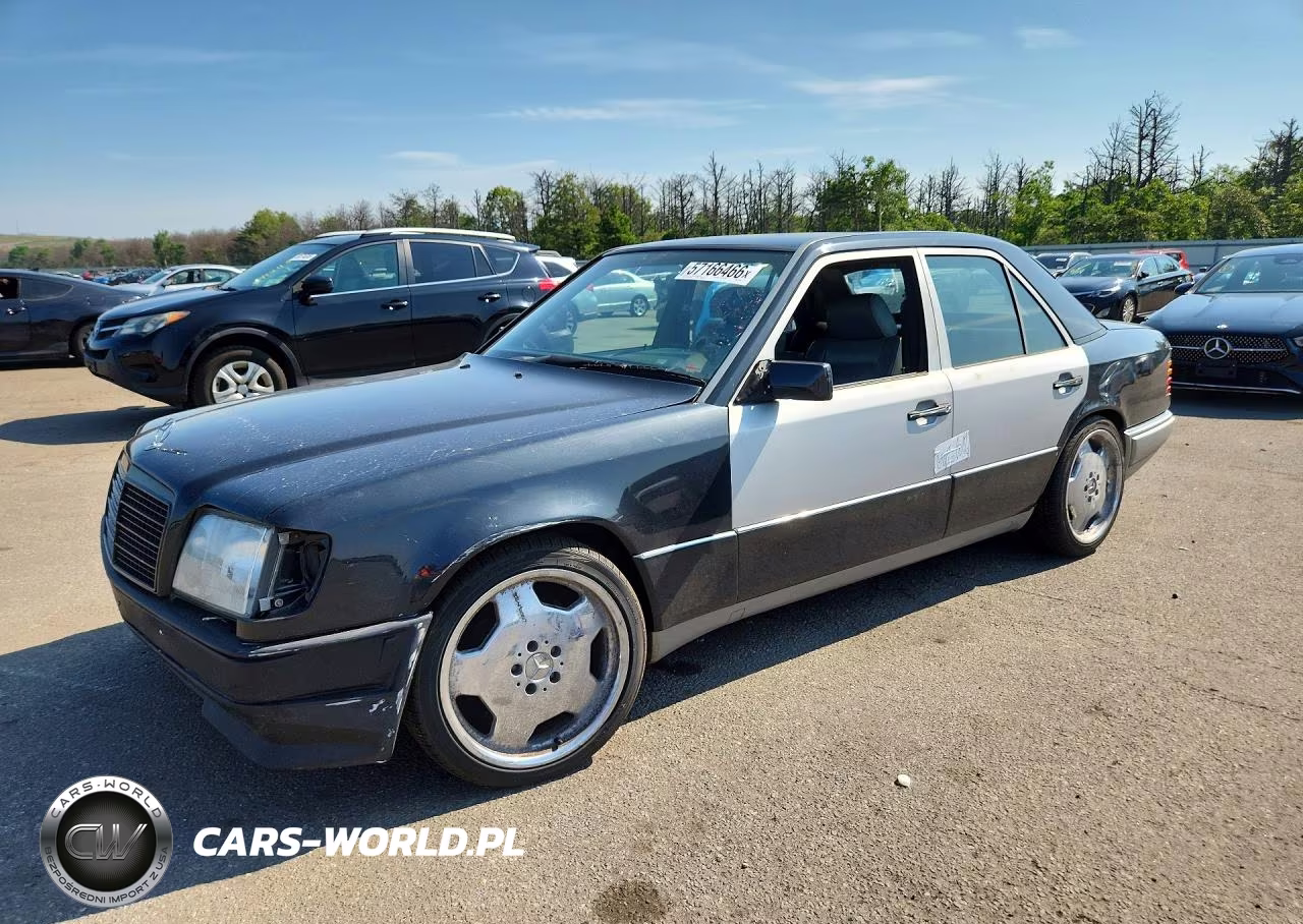 1995 Mercedes-Benz E 320 Base