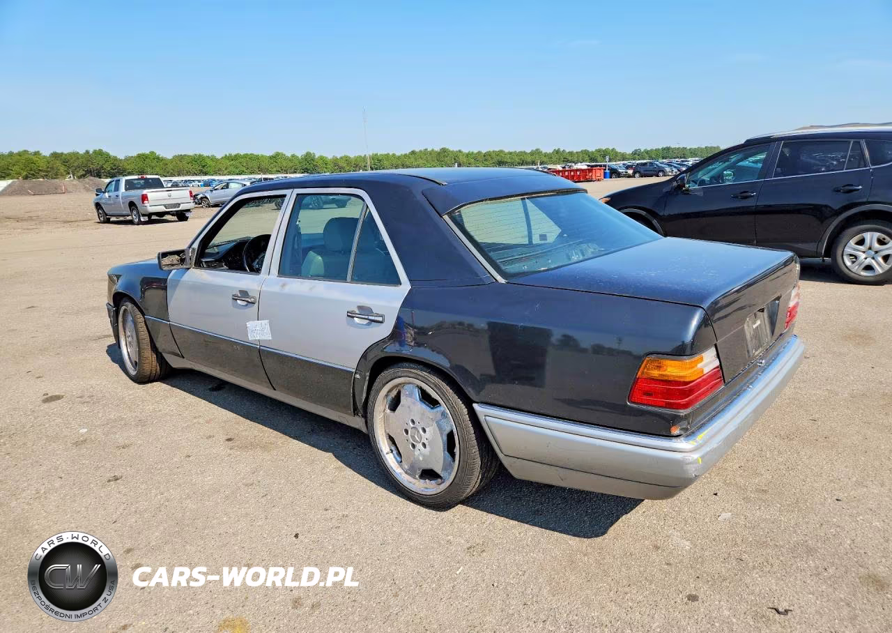 1995 Mercedes-Benz E 320 Base VIN:WDBEA32E9SC217656 - 2