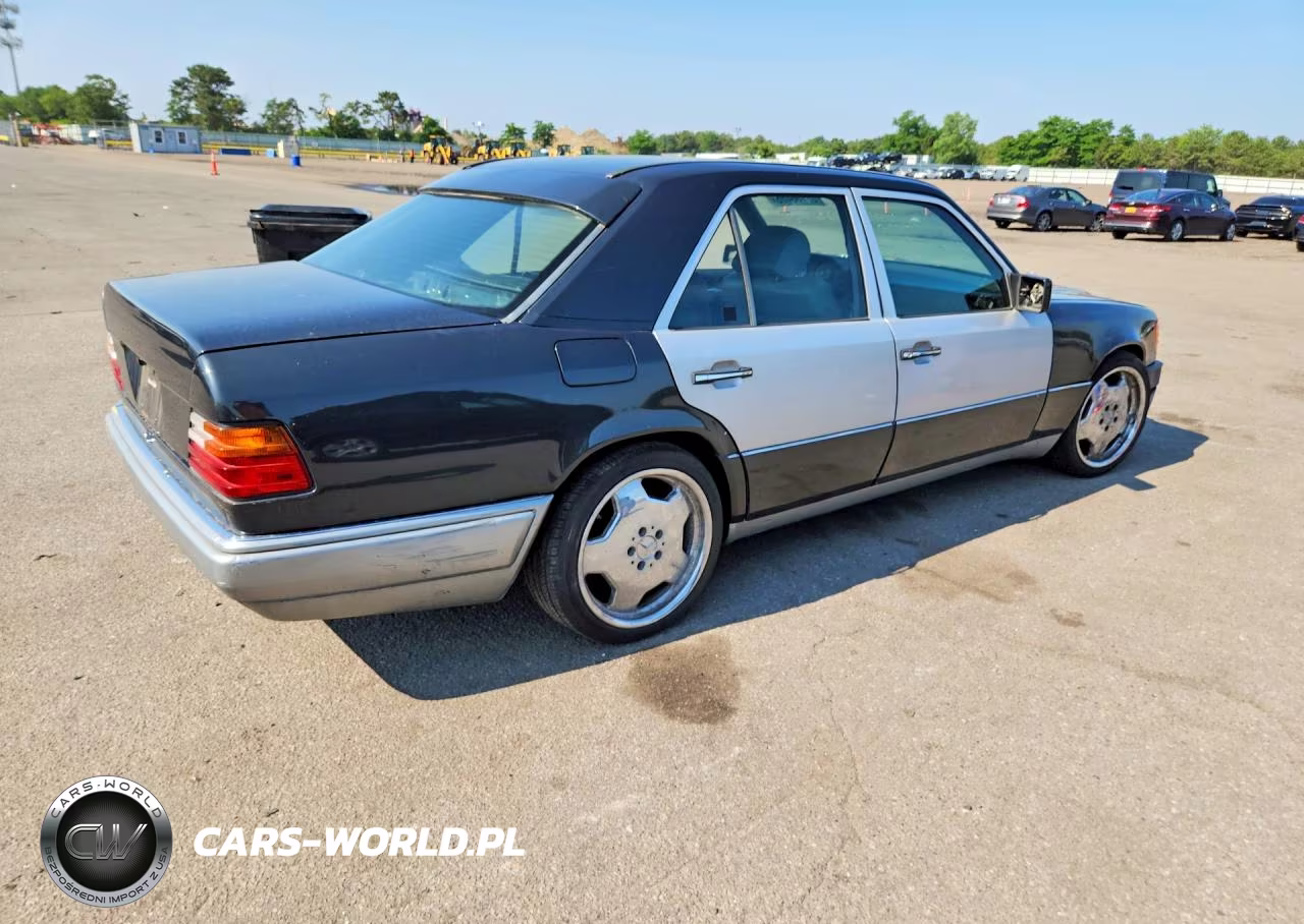 1995 Mercedes-Benz E 320 Base VIN:WDBEA32E9SC217656 - 3